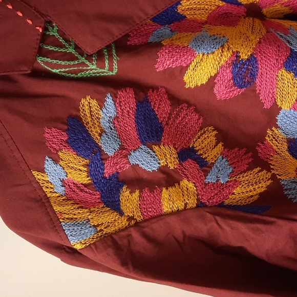 NWT, Anthropologie Maeve Wine/Bordeaux Embroidered Top - Picture 5 of 15